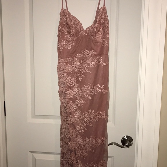 Dress - Picture 1 of 1